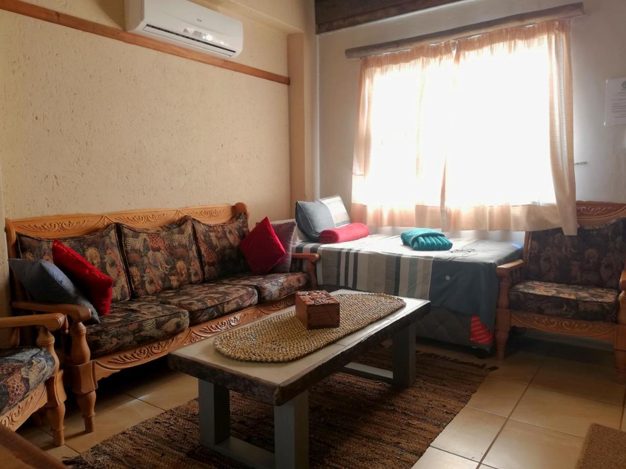 Boomhuisie Komatipoort Extérieur photo